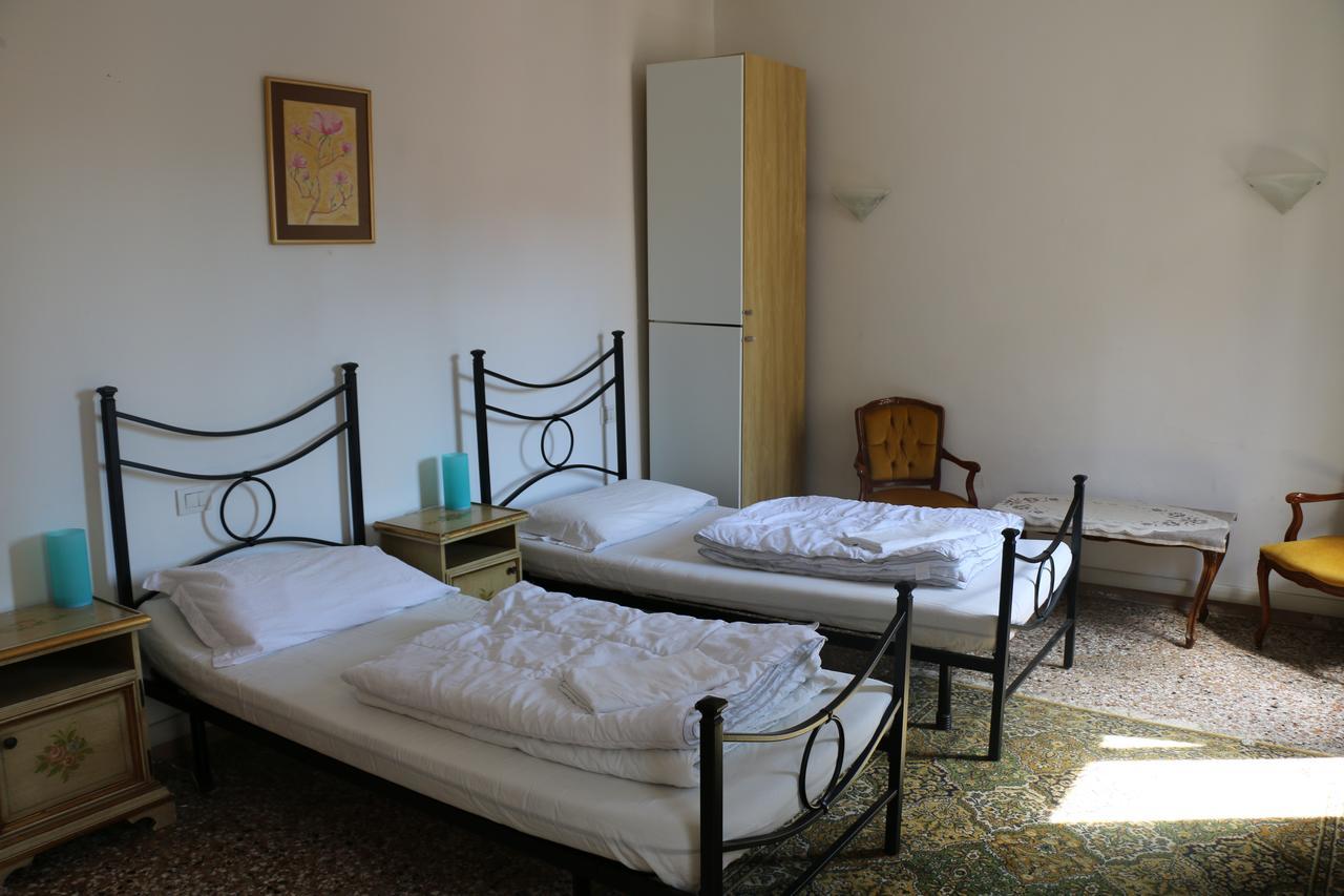 San Marco Boutique Couette-café